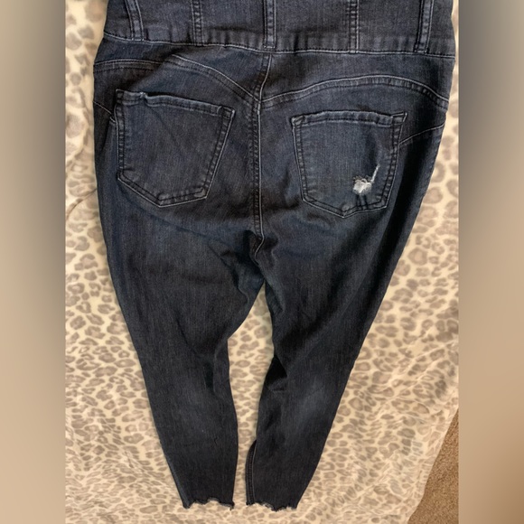 Ripped Dark Wash Jeans - Picture 3 of 3